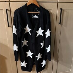 Black and White Star Pattern Women's Sweater duster